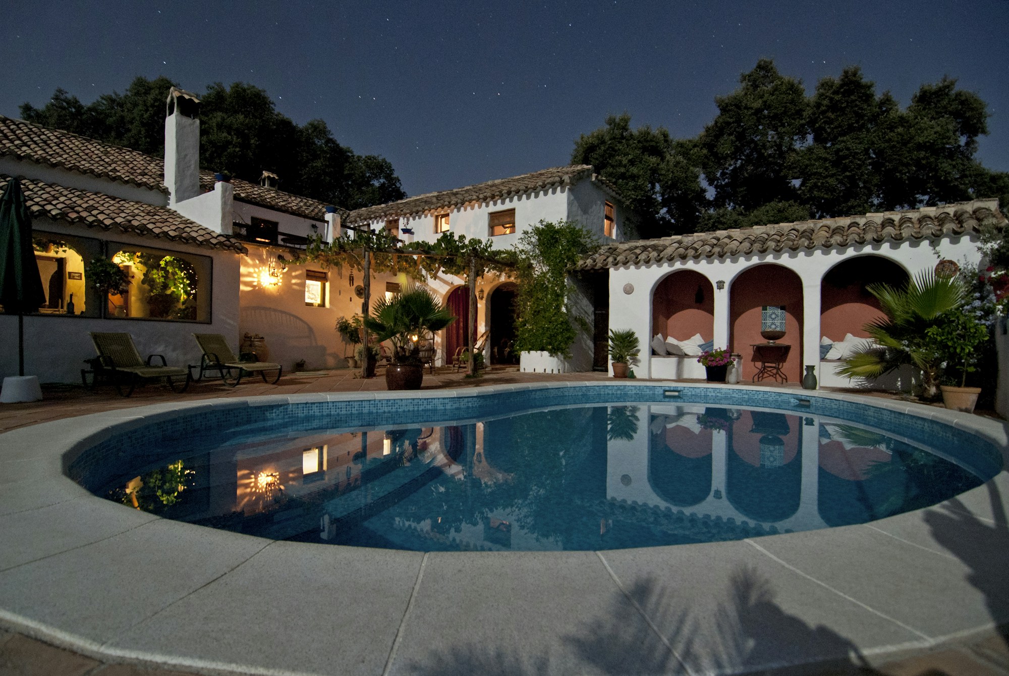 Villa de obra nueva en la Costa Blanca al atardecer